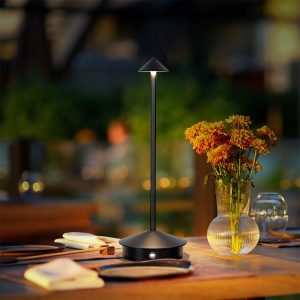 Pointed Mushroom Table Lamp