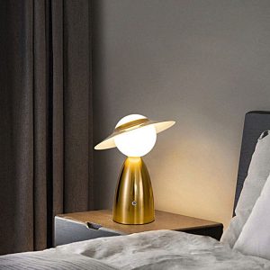 Scarecrow Table Lamp - Image 6